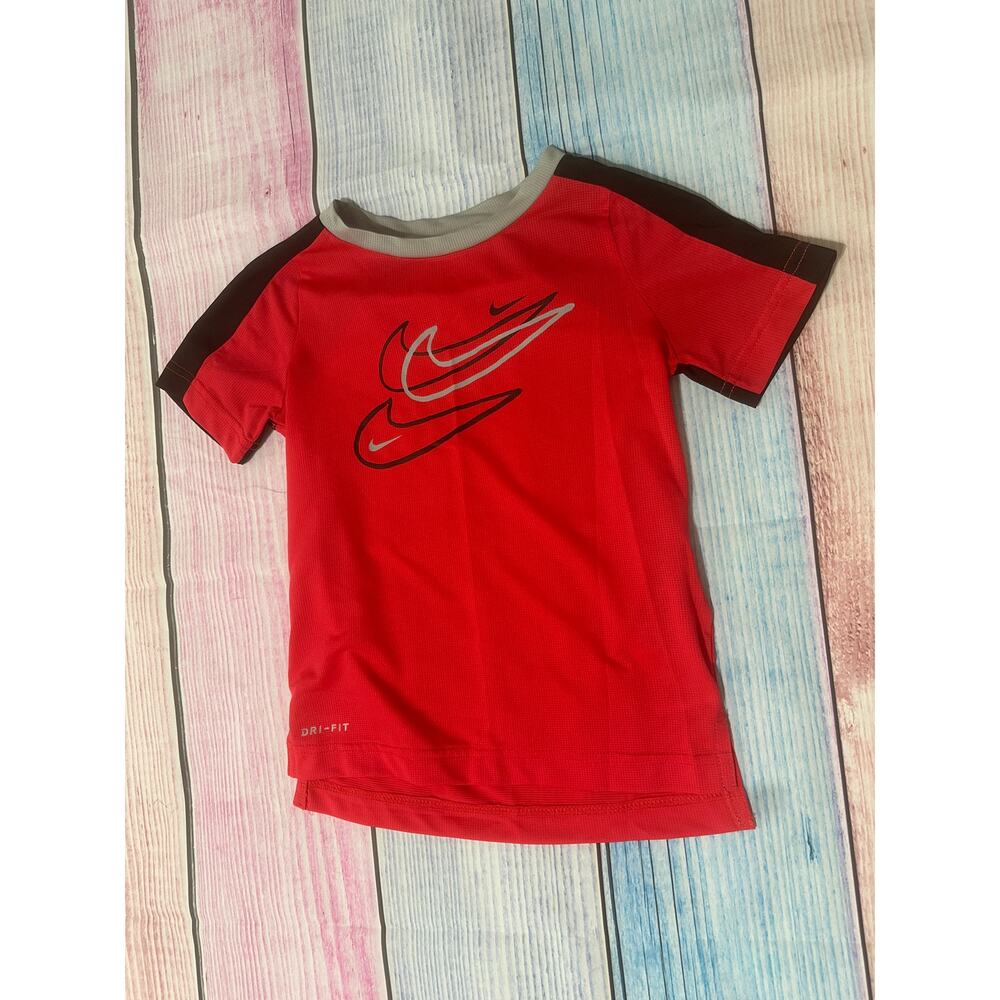 Nike Boys XS (4) Red Dri-FIT Shirt Washed but not worn